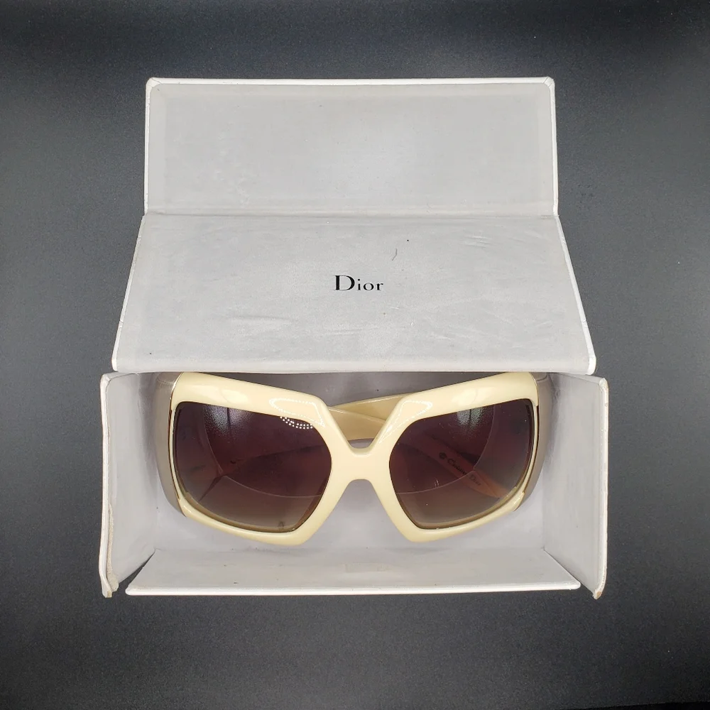 Vintage Dior Sunglasses - Picture 2 of 6